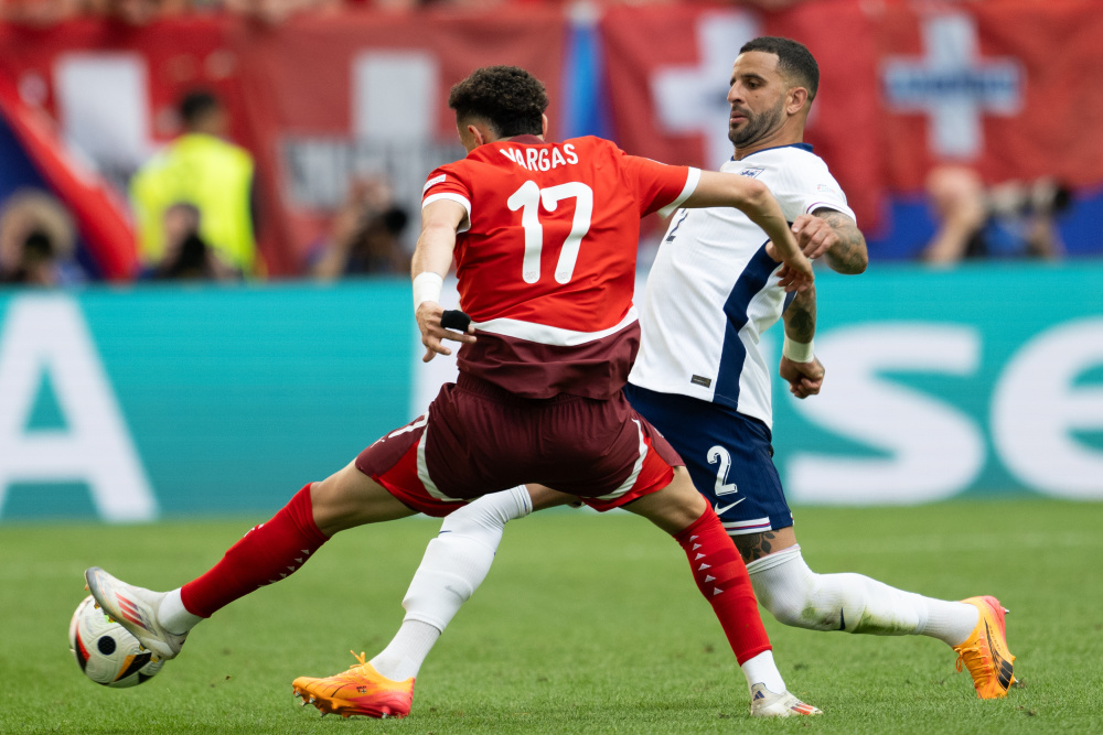 不仅在进攻 不仅在进攻