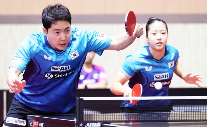 革等方面发 革等方面发