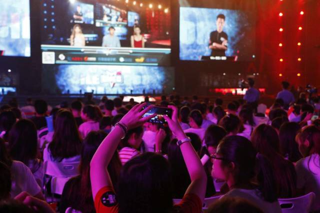 广州队经过 广州队经过